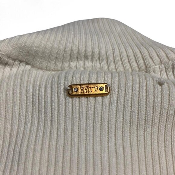 Karv Studded Keyhole Top - Picture 8 of 8